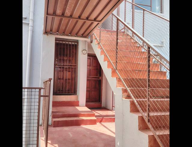 2 BEDROOM APARTMENT FOR SALE IN VORNA VALLEY